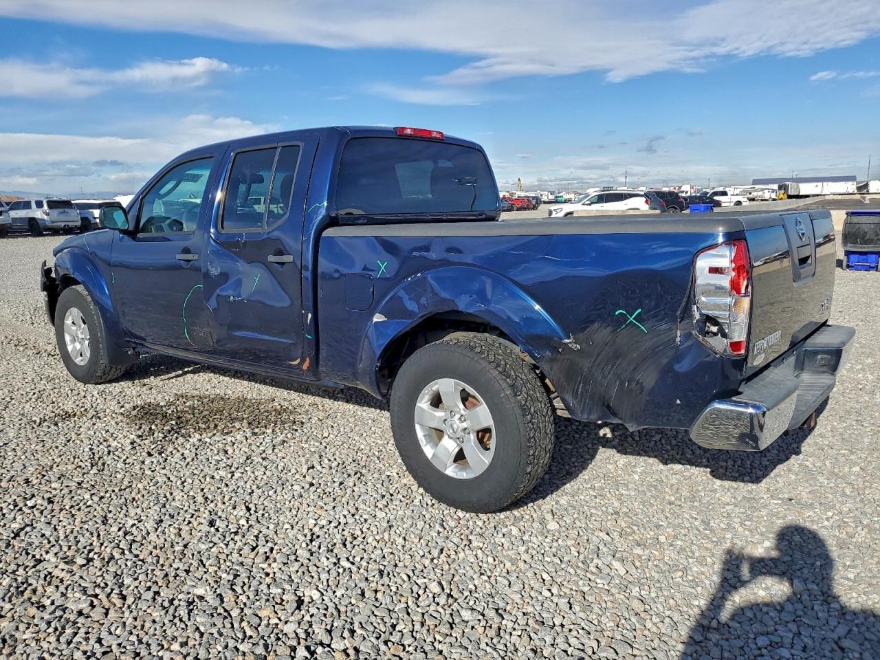 Nissan Frontier Sv Image 2