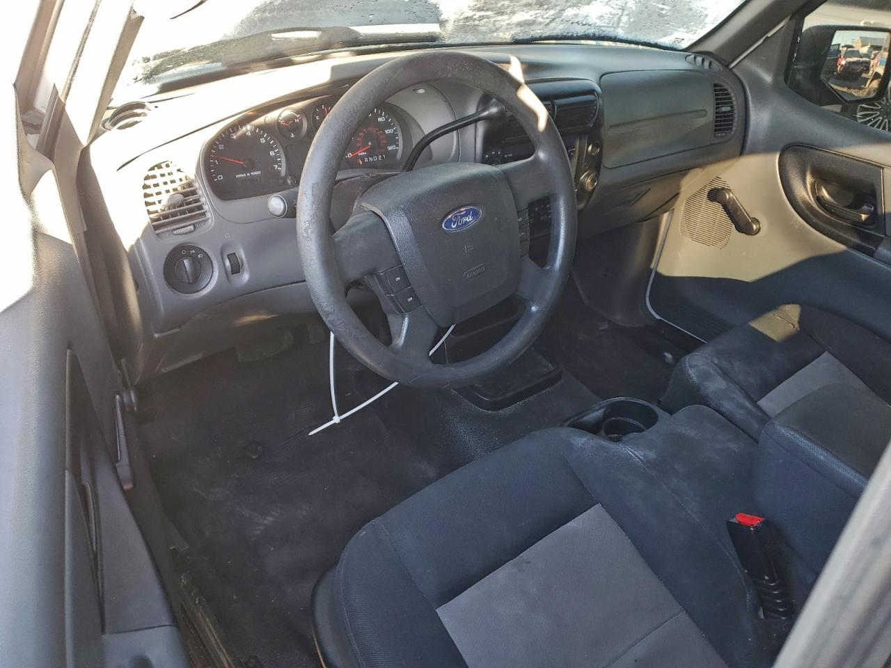 Ford Ranger Super Cab Image 4