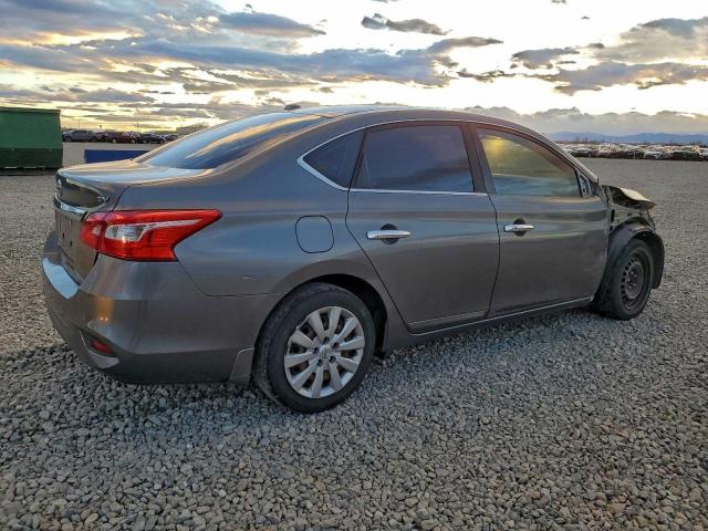 Nissan Sentra S Image 3