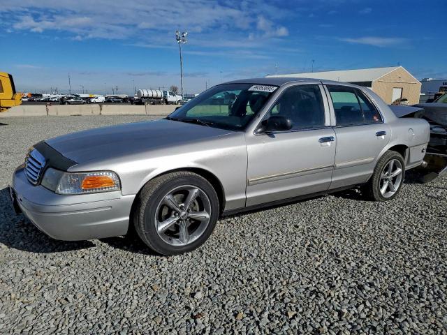  Salvage Ford Crown Vic