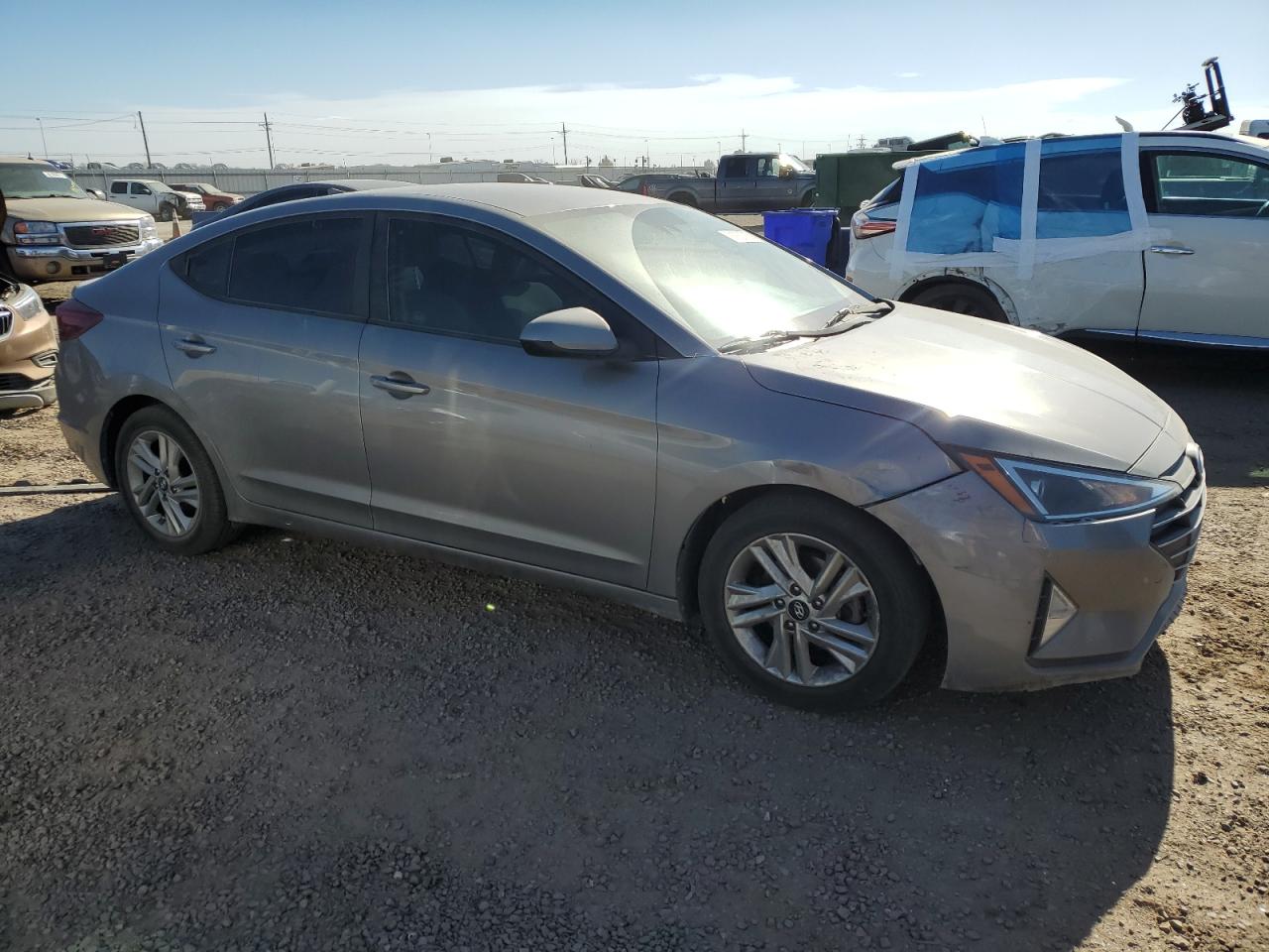 Hyundai ELANTRA Sel Image 3