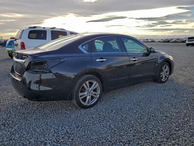 Nissan Altima 3.5s Image 4