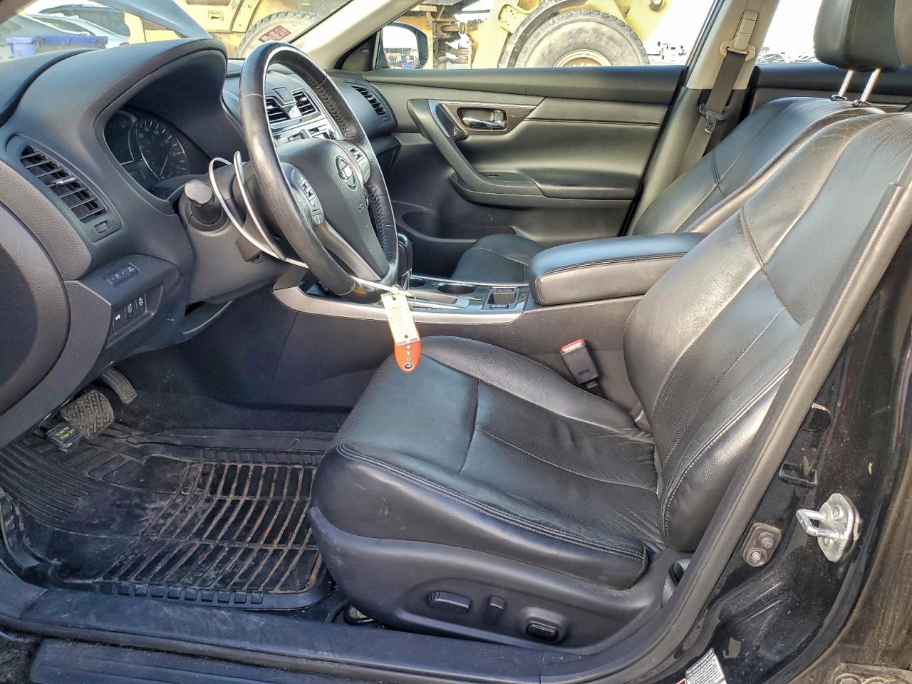 Nissan Altima 3.5s Image 9