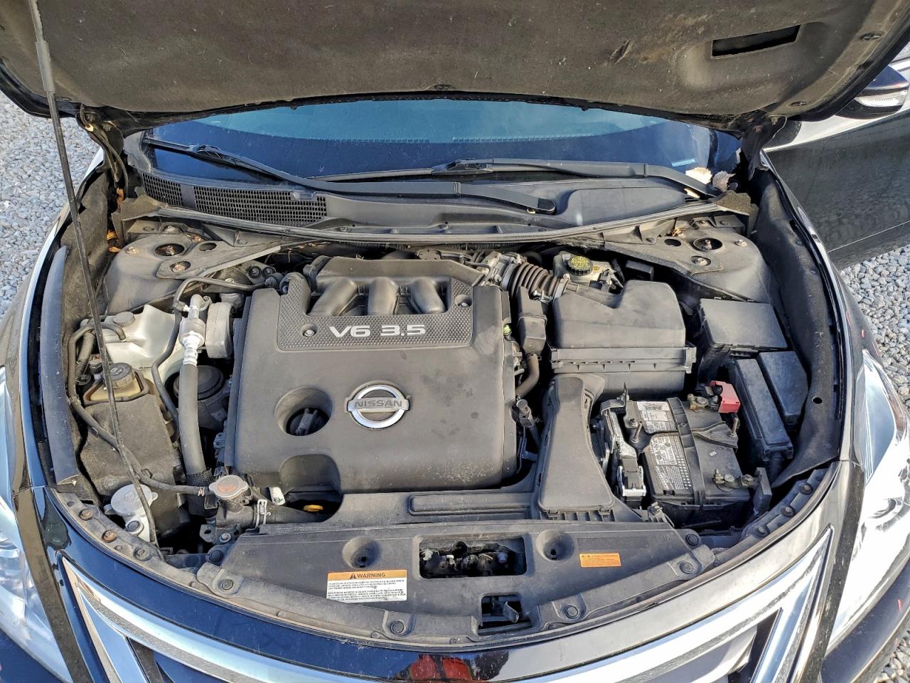 Nissan Altima 3.5s Image 12
