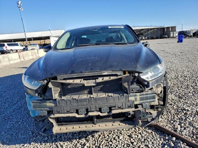 Ford Fusion Se Image 6