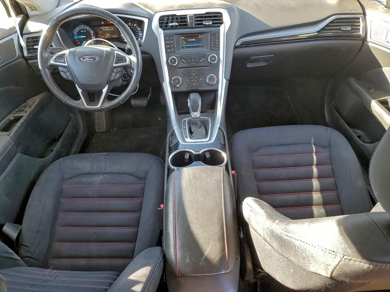 Ford Fusion Se Image 12