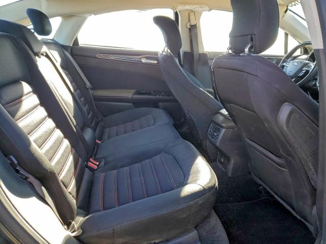 Ford Fusion Se Image 8