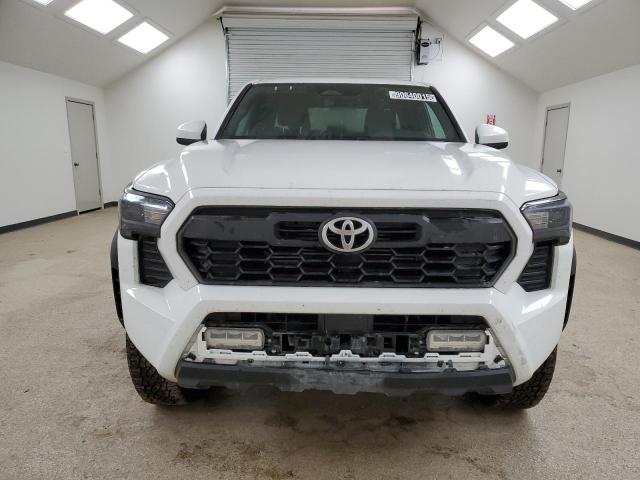 Toyota Tacoma Double Cab Image 7