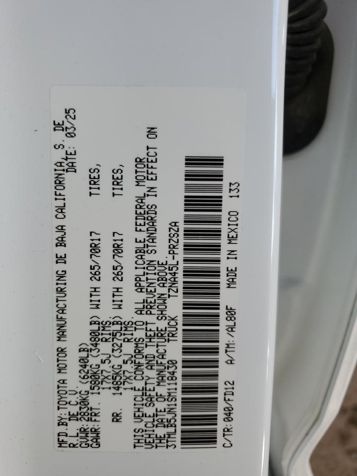 Toyota Tacoma Double Cab Image 9