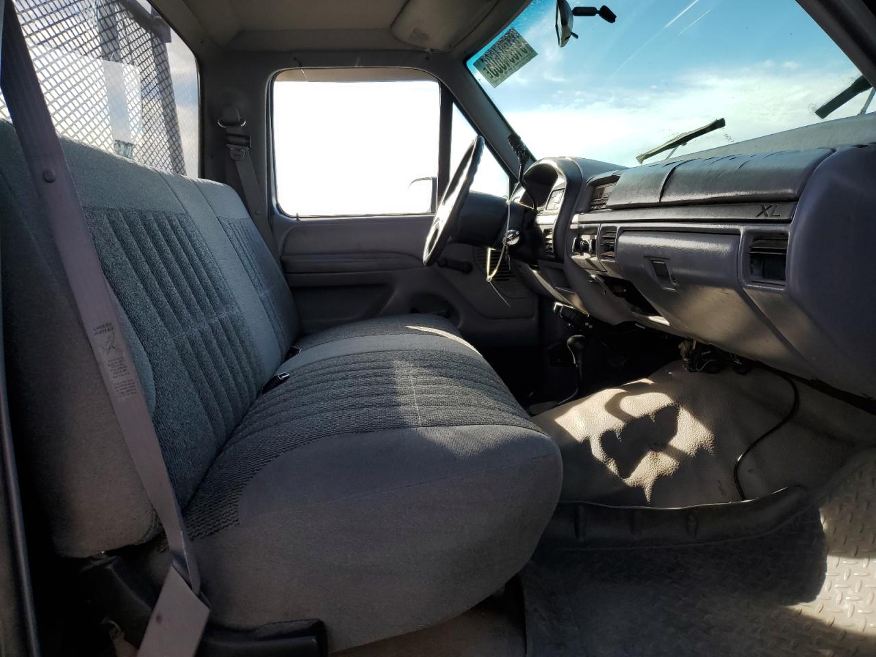 Ford F-250 Image 6