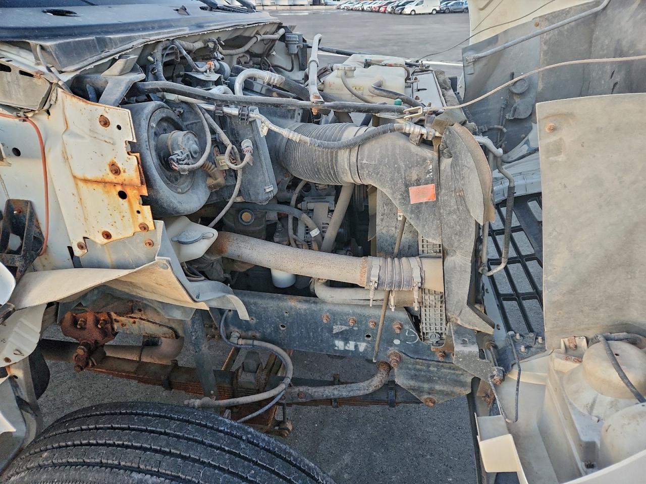 Ford F-650 Super Duty Image 10