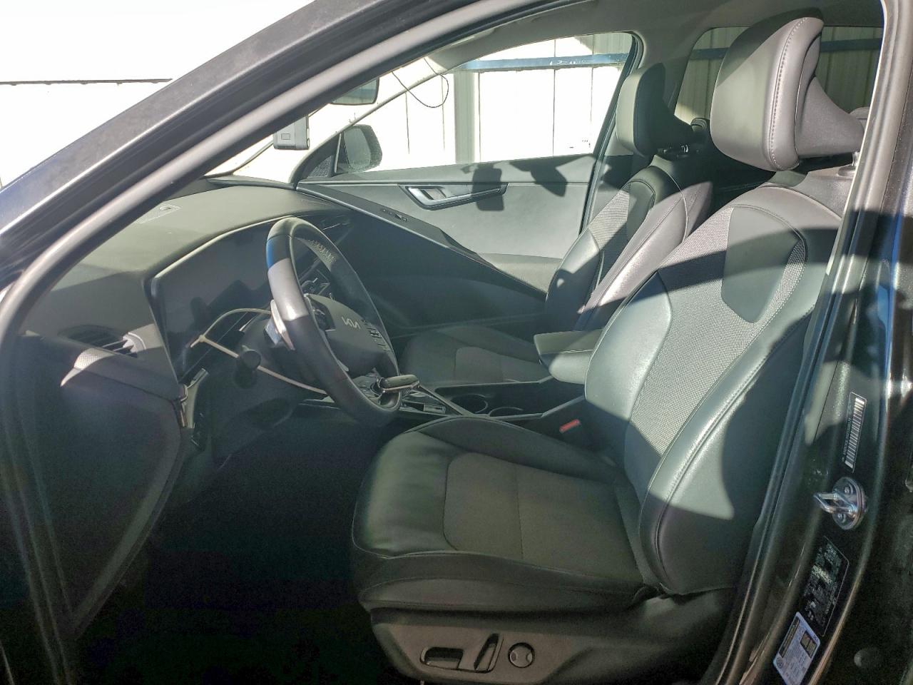 Kia Niro Wind Image 12