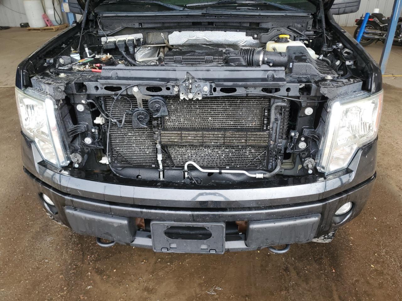 Ford F-150 Supercrew Image 6