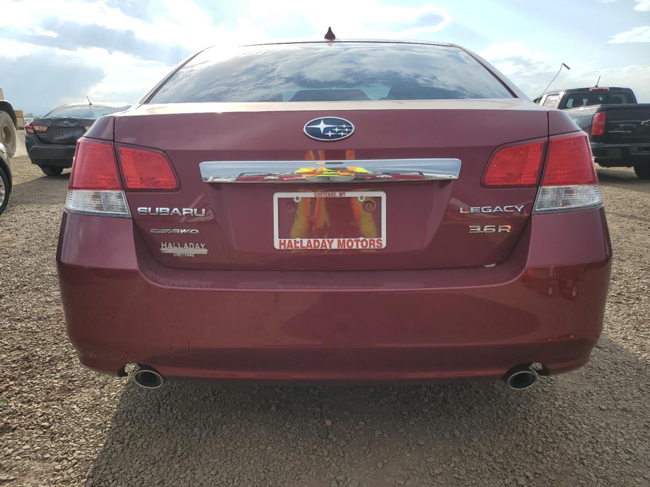 Subaru Legacy 3.6r Limited Image 8