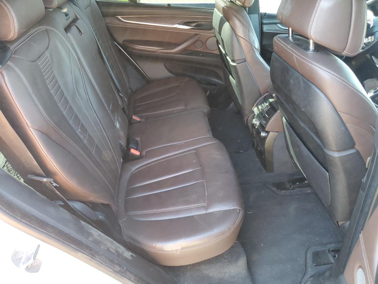 BMW X Series Xdrive50i Image 11