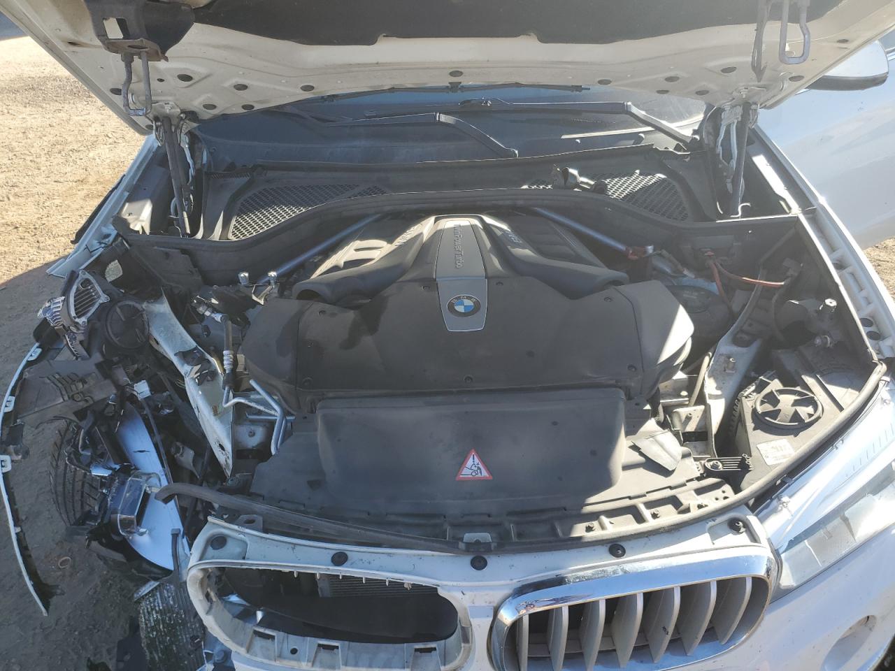 BMW X Series Xdrive50i Image 12