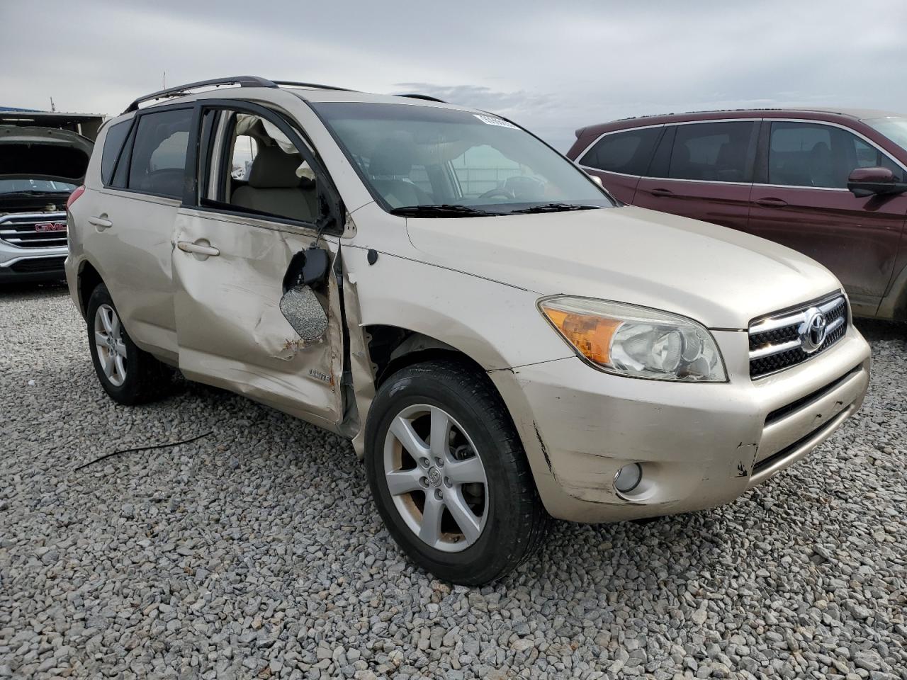 Toyota RAV4 Limited Image 4
