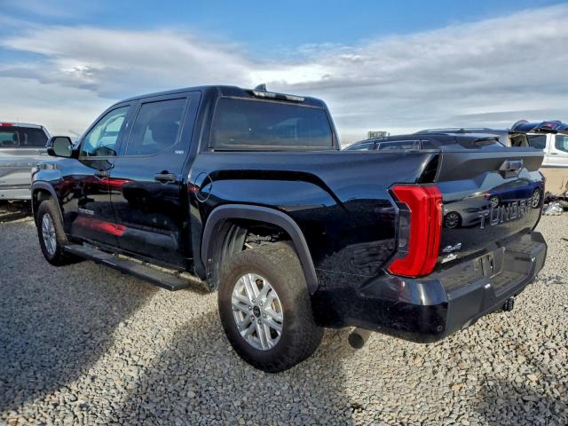 Toyota Tundra Crewmax Sr Image 3