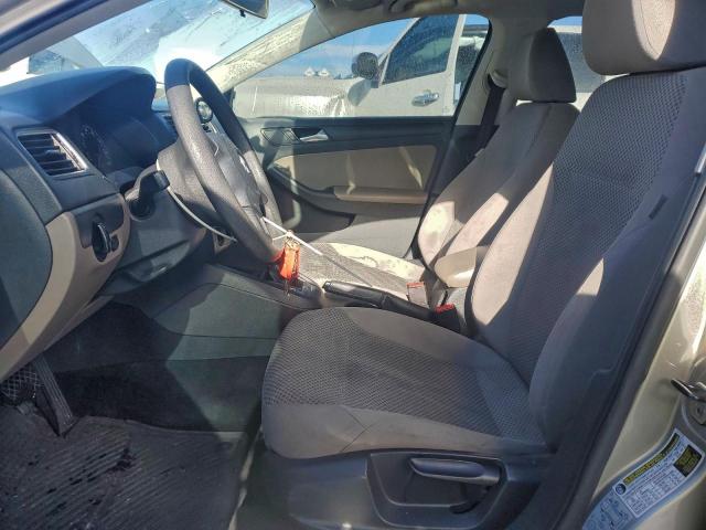 Volkswagen Jetta Base Image 5