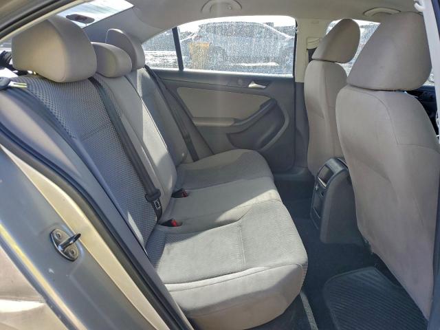 Volkswagen Jetta Base Image 8