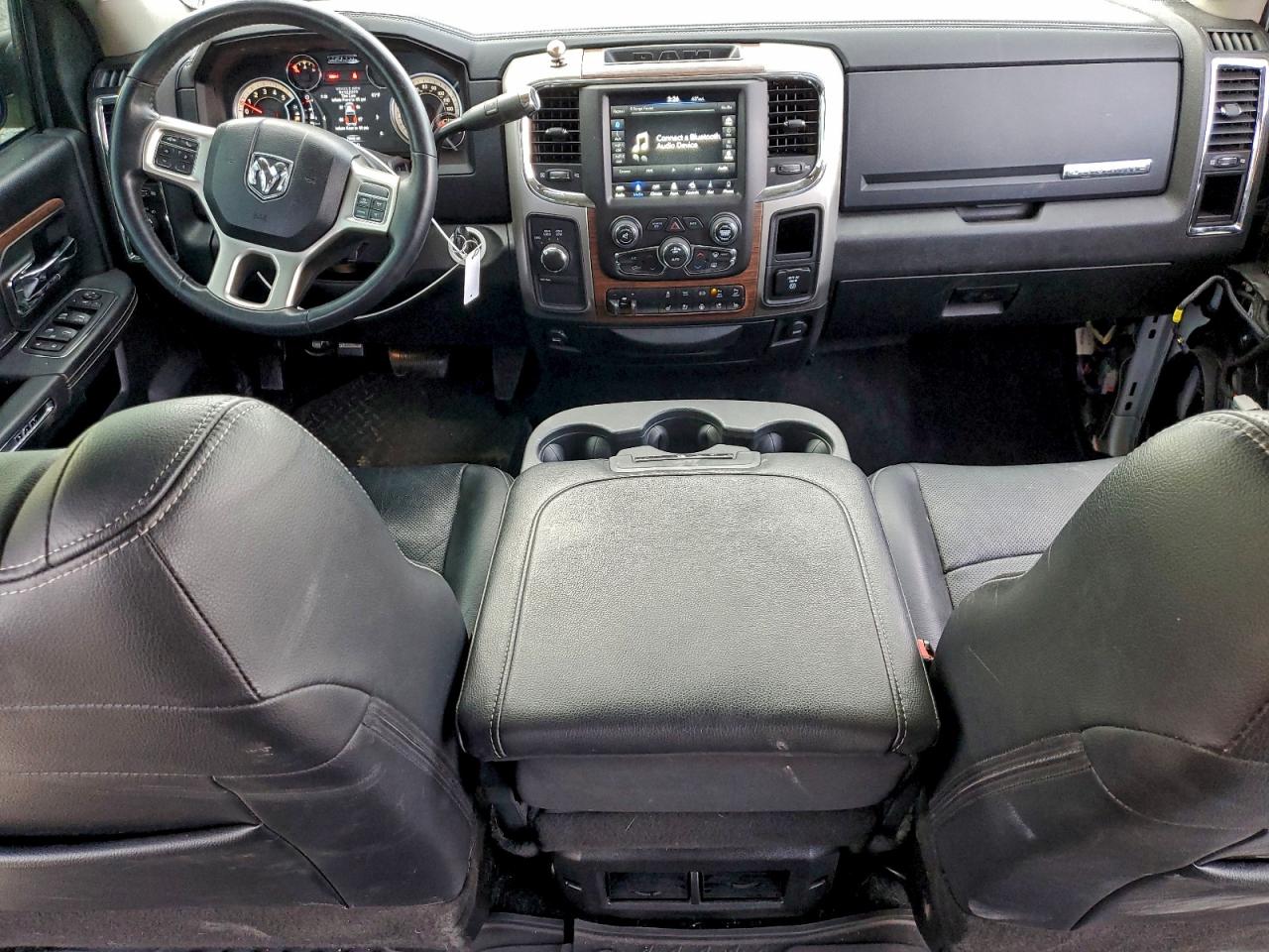 Ram 2500 Laramie Image 9