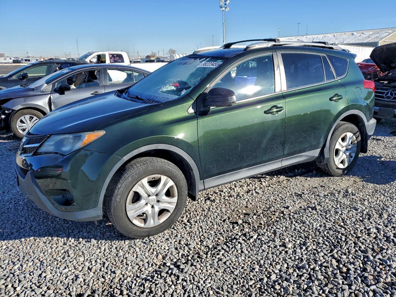 Toyota RAV4 Le Image 1