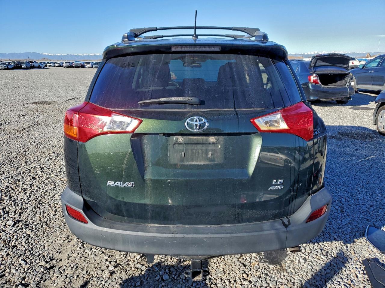Toyota RAV4 Le Image 13
