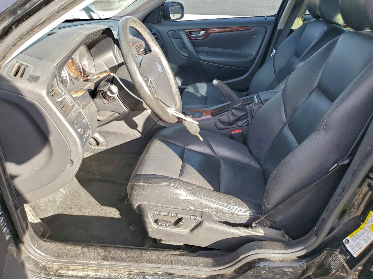 Volvo S60 2.5t Image 10