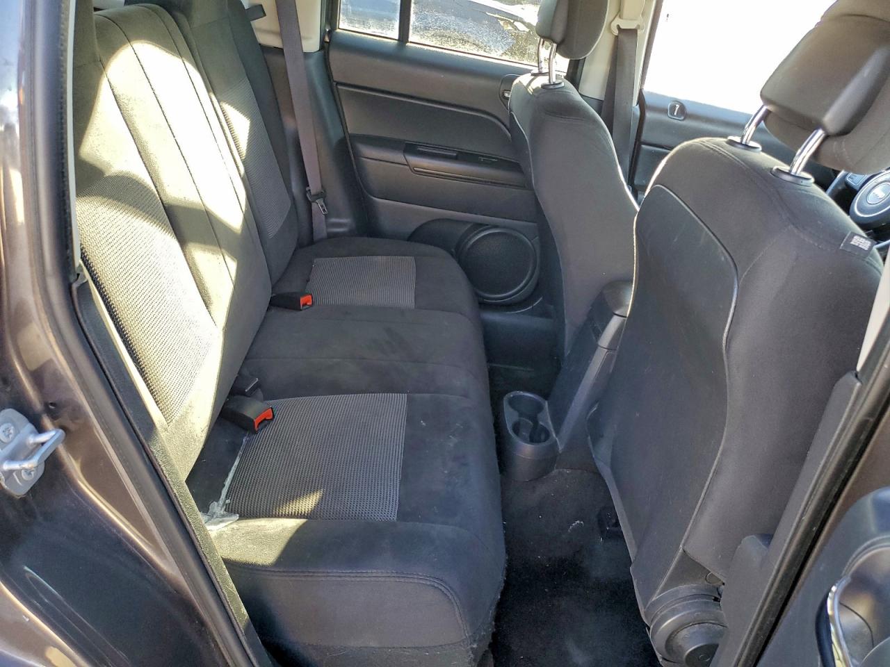 Jeep Patriot Sport Image 8