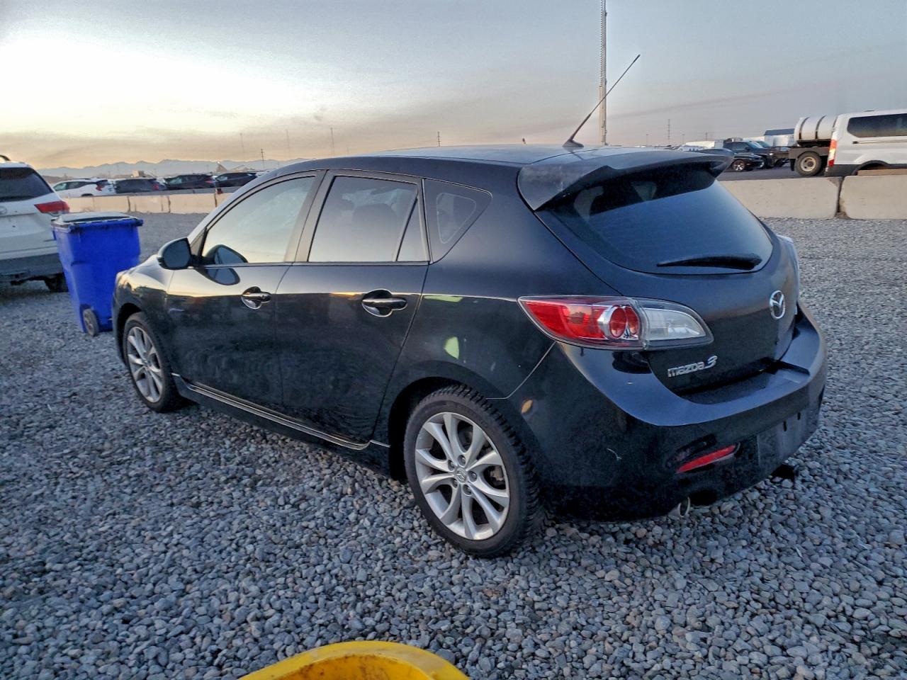 Mazda Mazda3 S Image 9