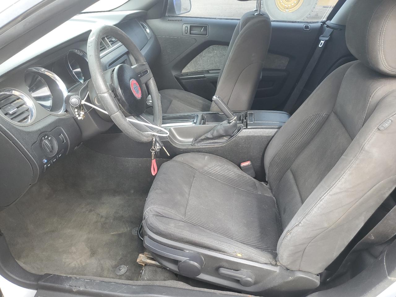 Ford Mustang Image 11