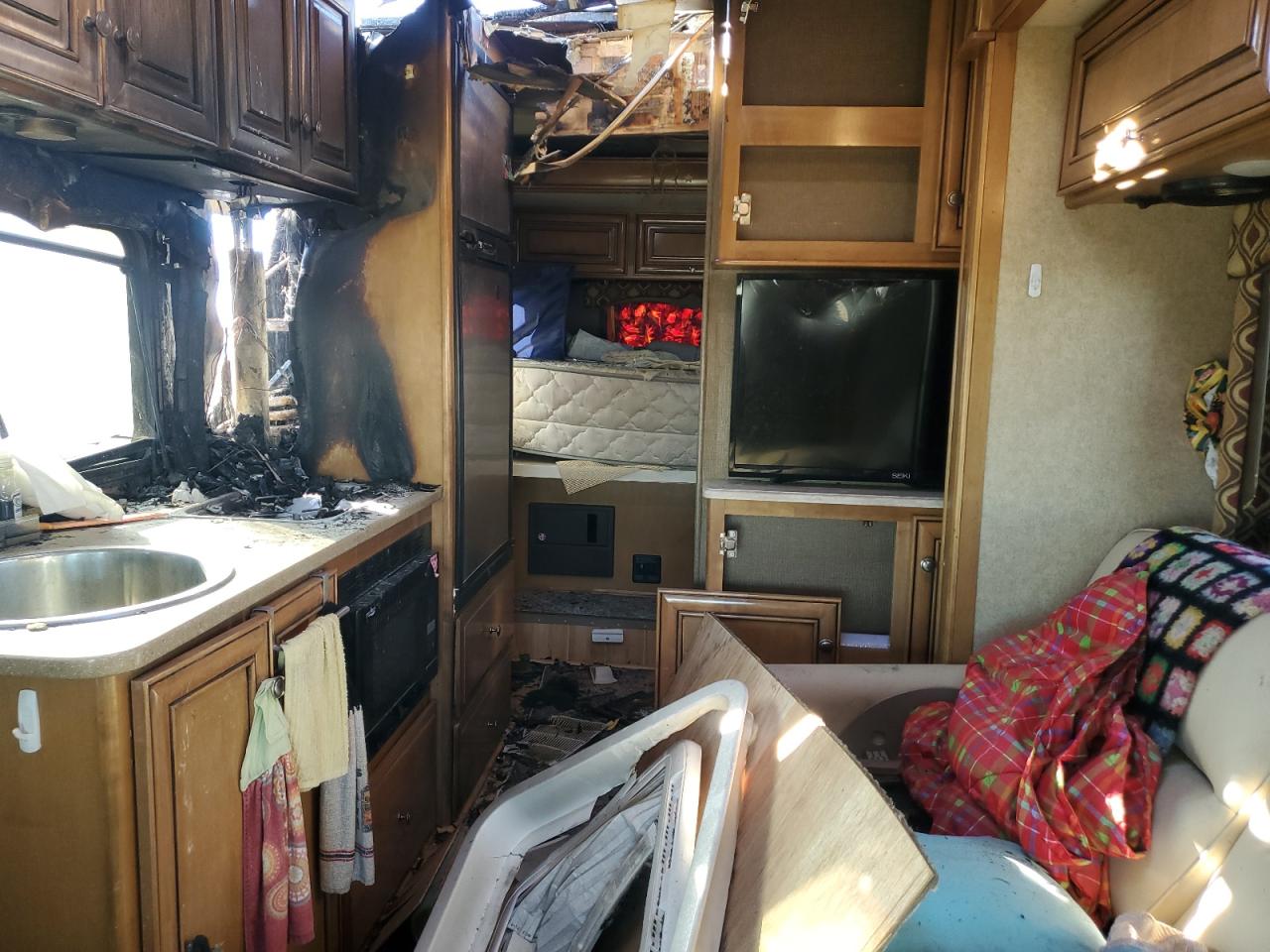 Thmc 24sx Motorhome 3500 Image 8