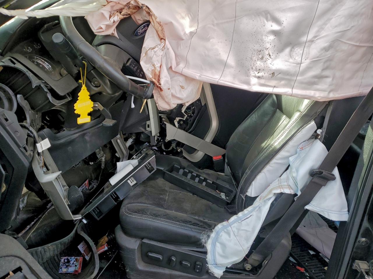 Ford F-150 Supercrew Image 12