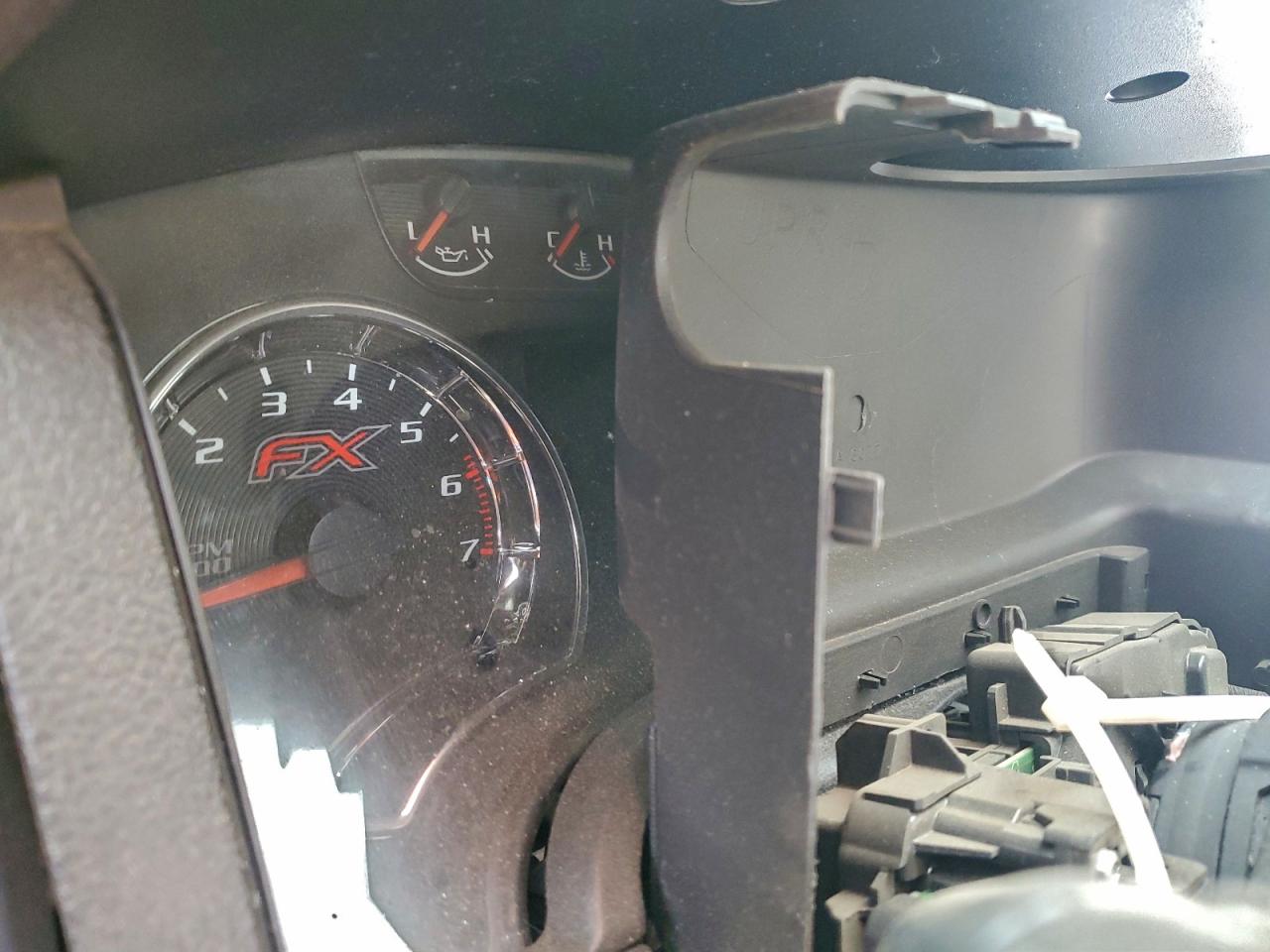 Ford F-150 Supercrew Image 10