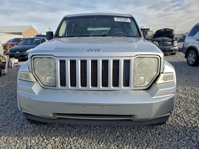 Jeep Liberty Sport Image 6