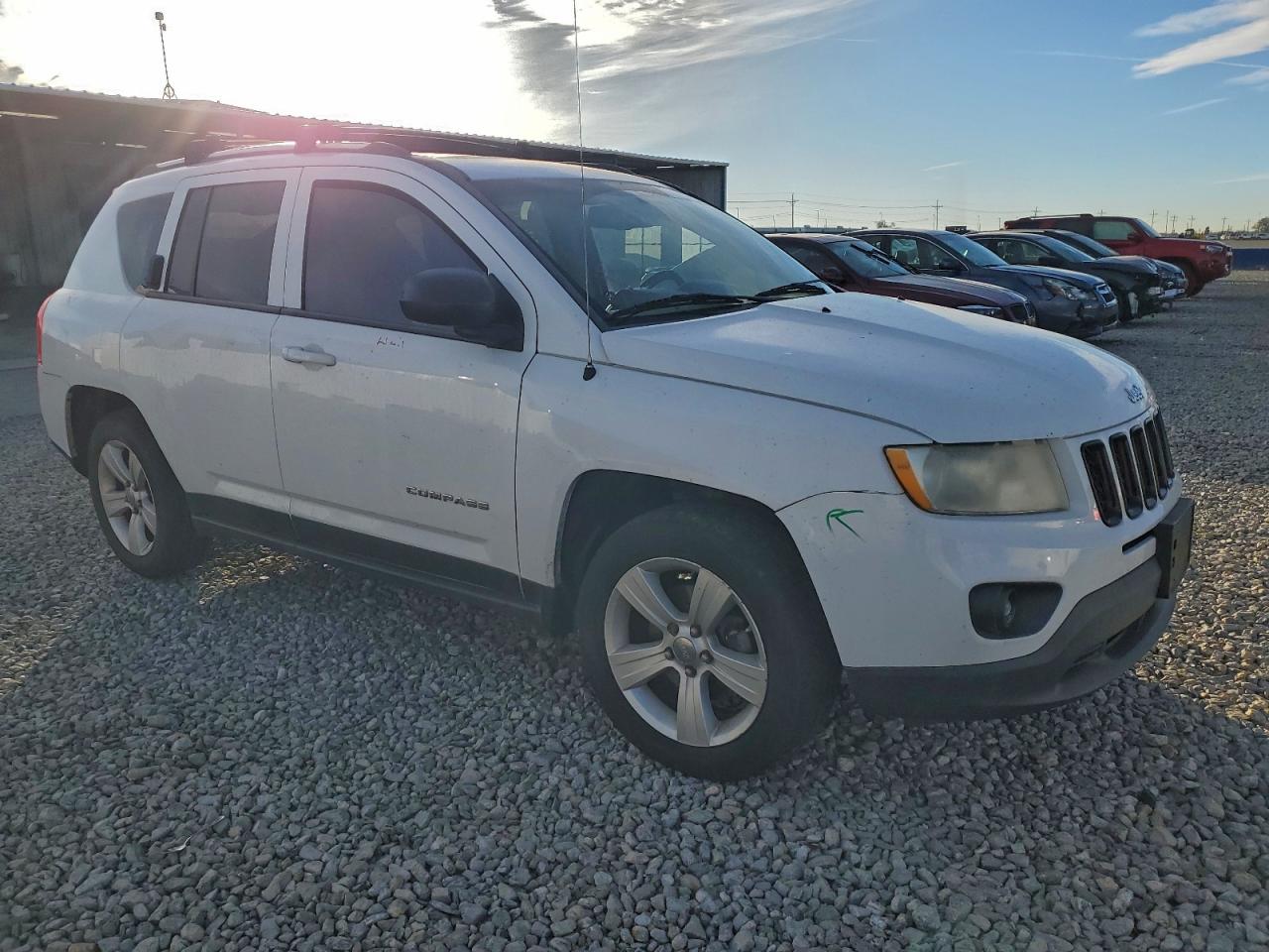 Jeep Compass Latitude Image 8