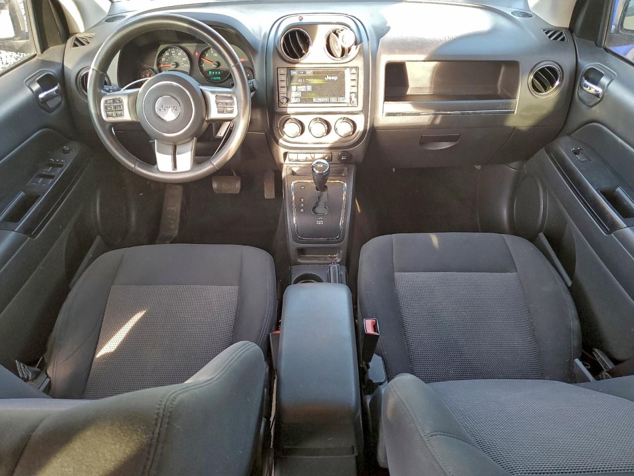 Jeep Compass Latitude Image 7