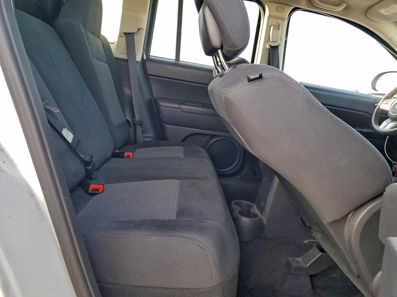 Jeep Compass Latitude Image 4