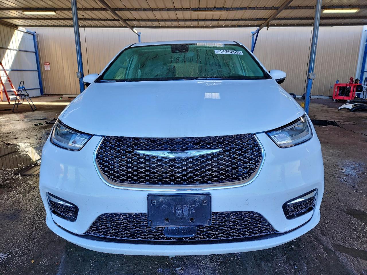 Chrysler Pacifica Touring L Image 4