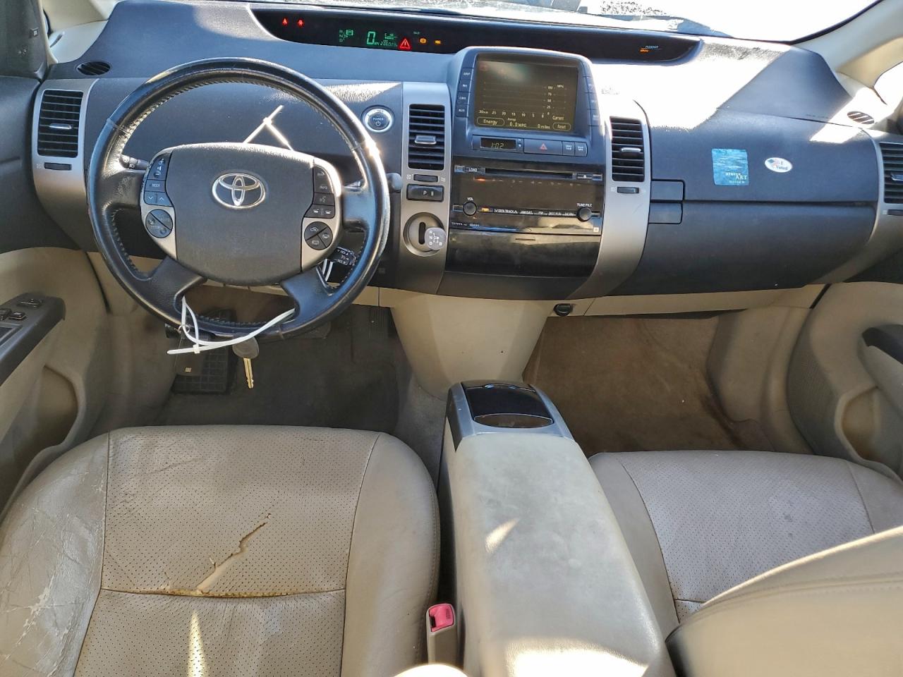 Toyota Prius Image 8