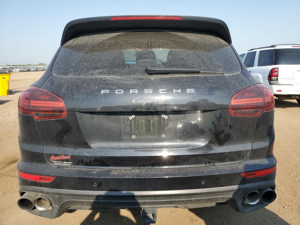 Porsche Cayenne Image 12