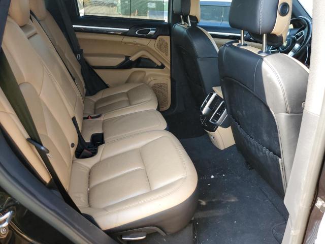 Porsche Cayenne Image 13