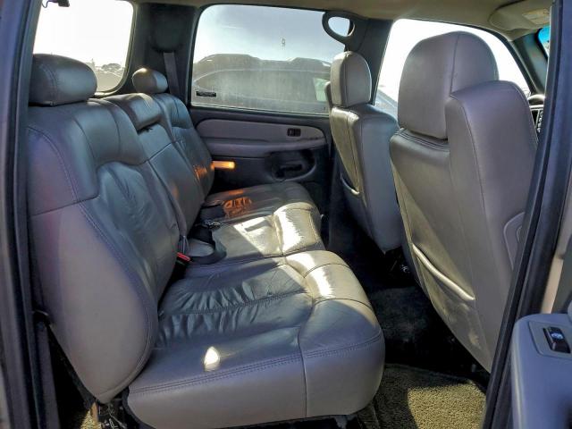 Chevrolet Suburban K1500 Image 6