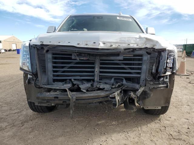 Cadillac Escalade Platinum Image 5