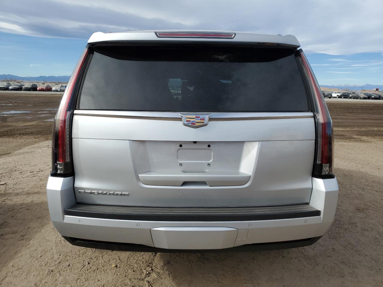 Cadillac Escalade Platinum Image 7