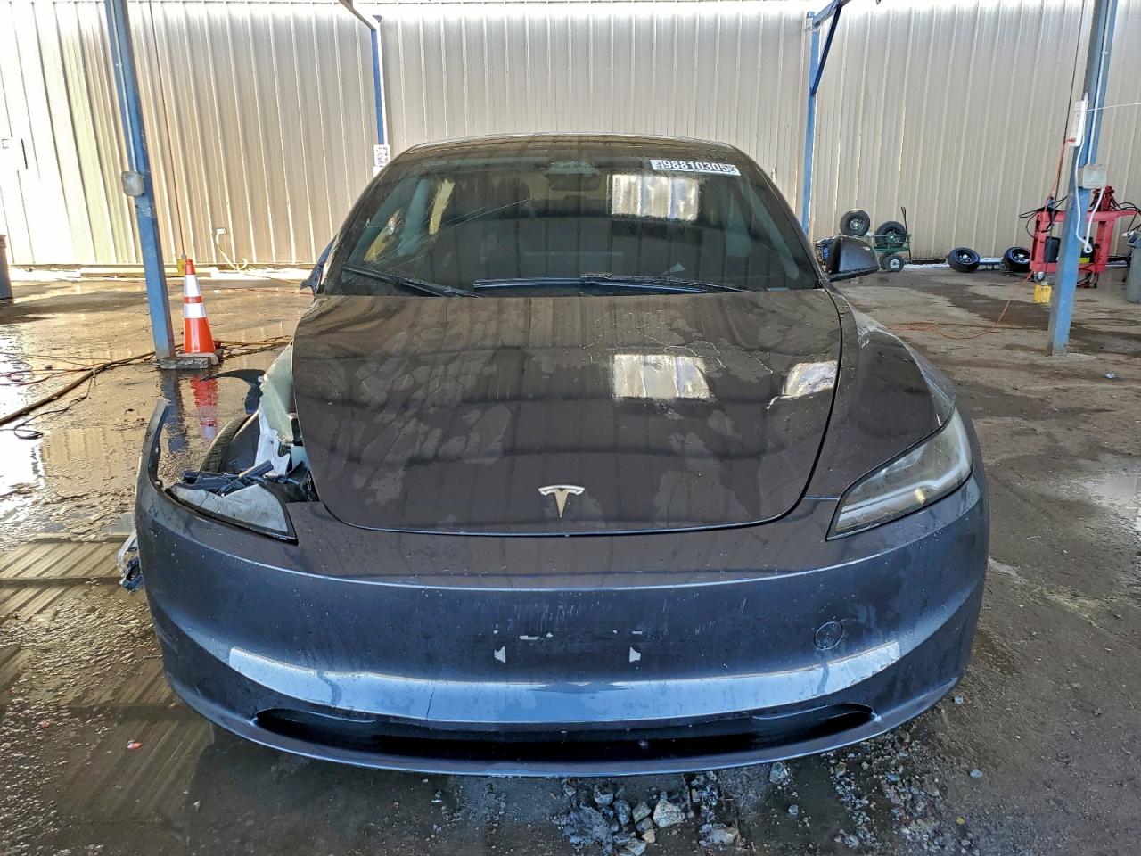 Tesla Model 3 Image 9