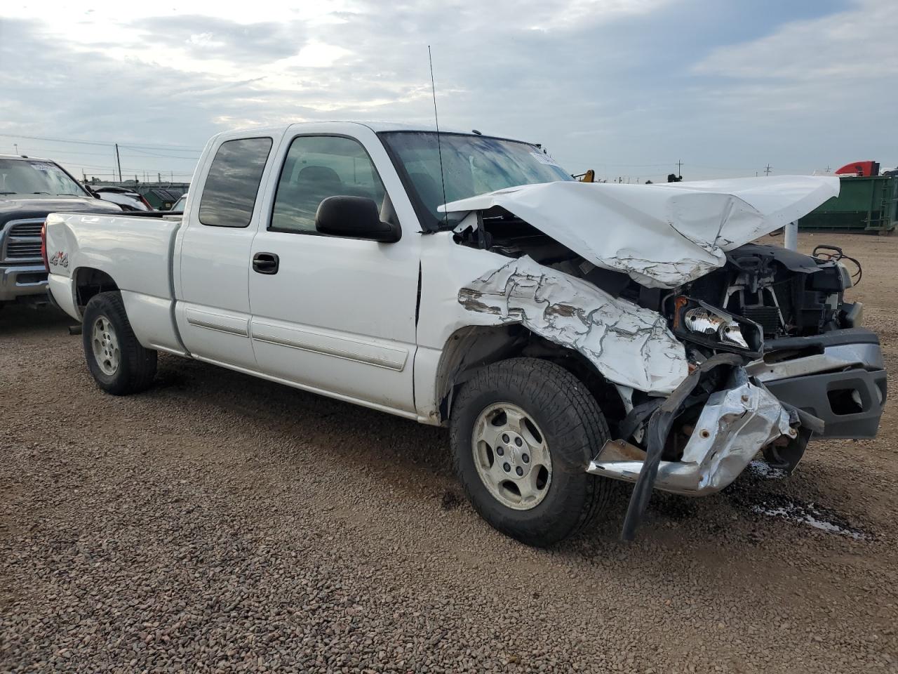 Chevrolet Silverado K1500 Image 8