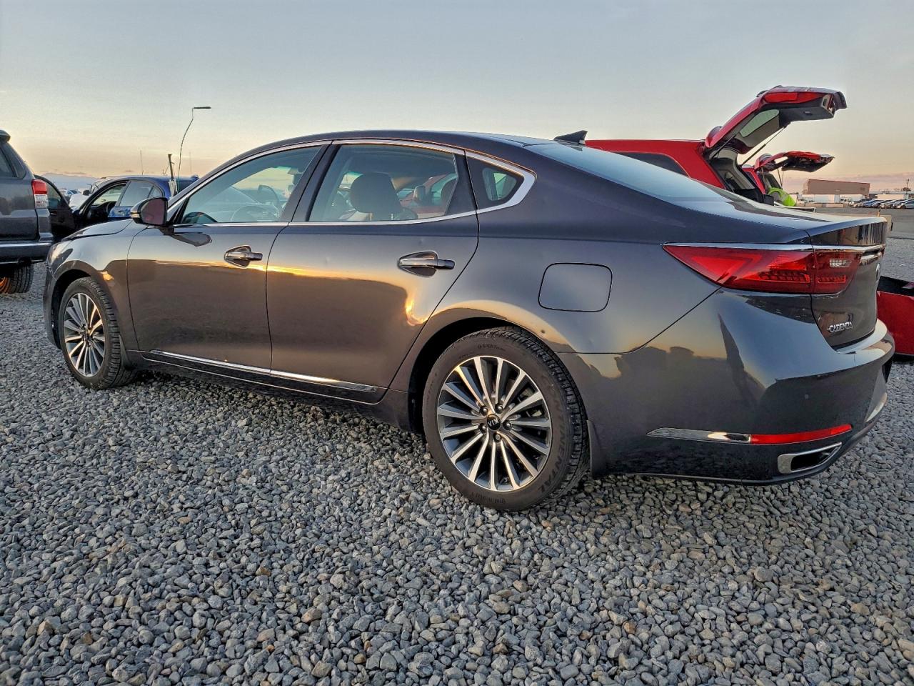 Kia Cadenza Luxury Image 5
