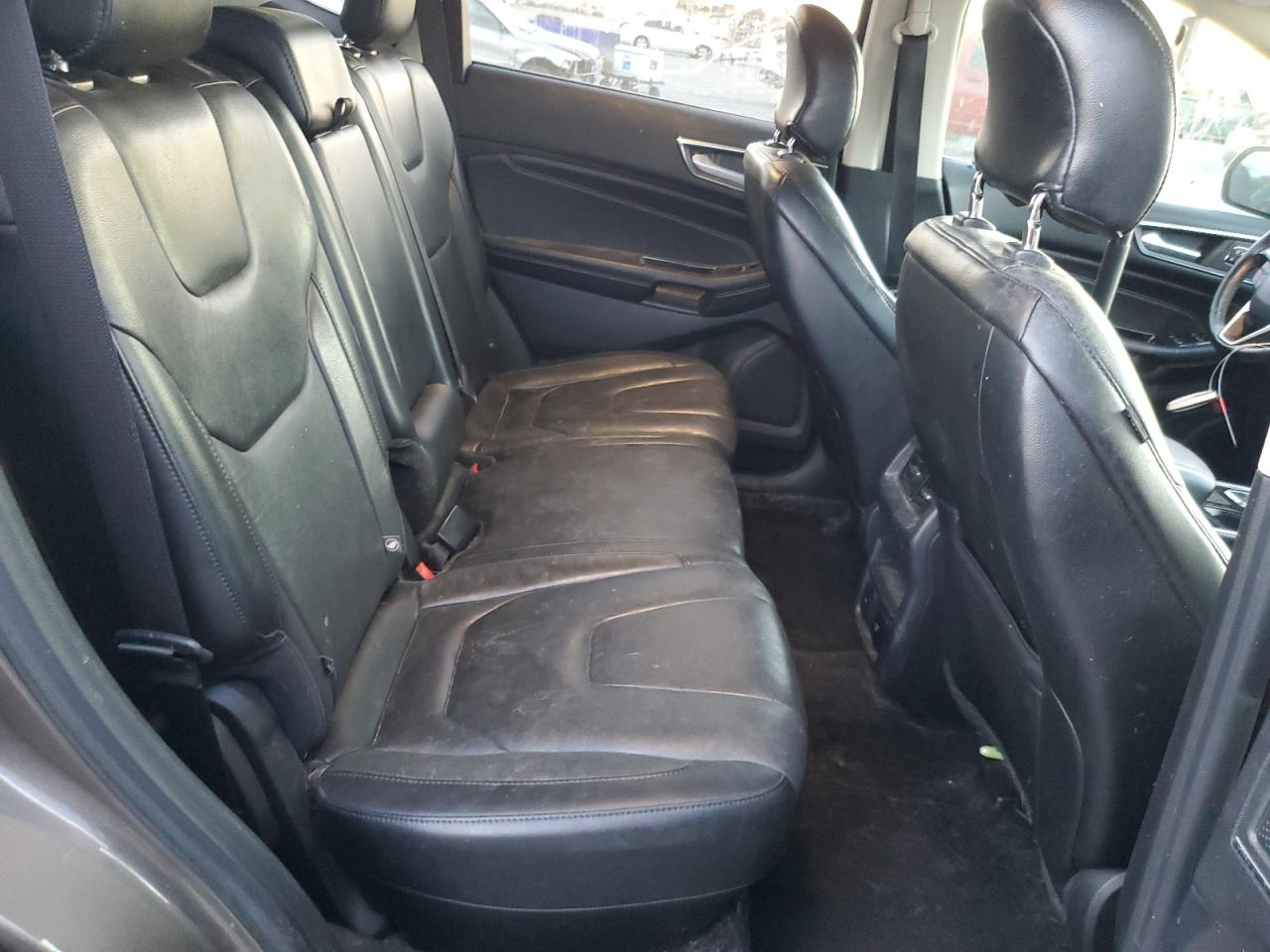 Ford Edge Titanium Image 7