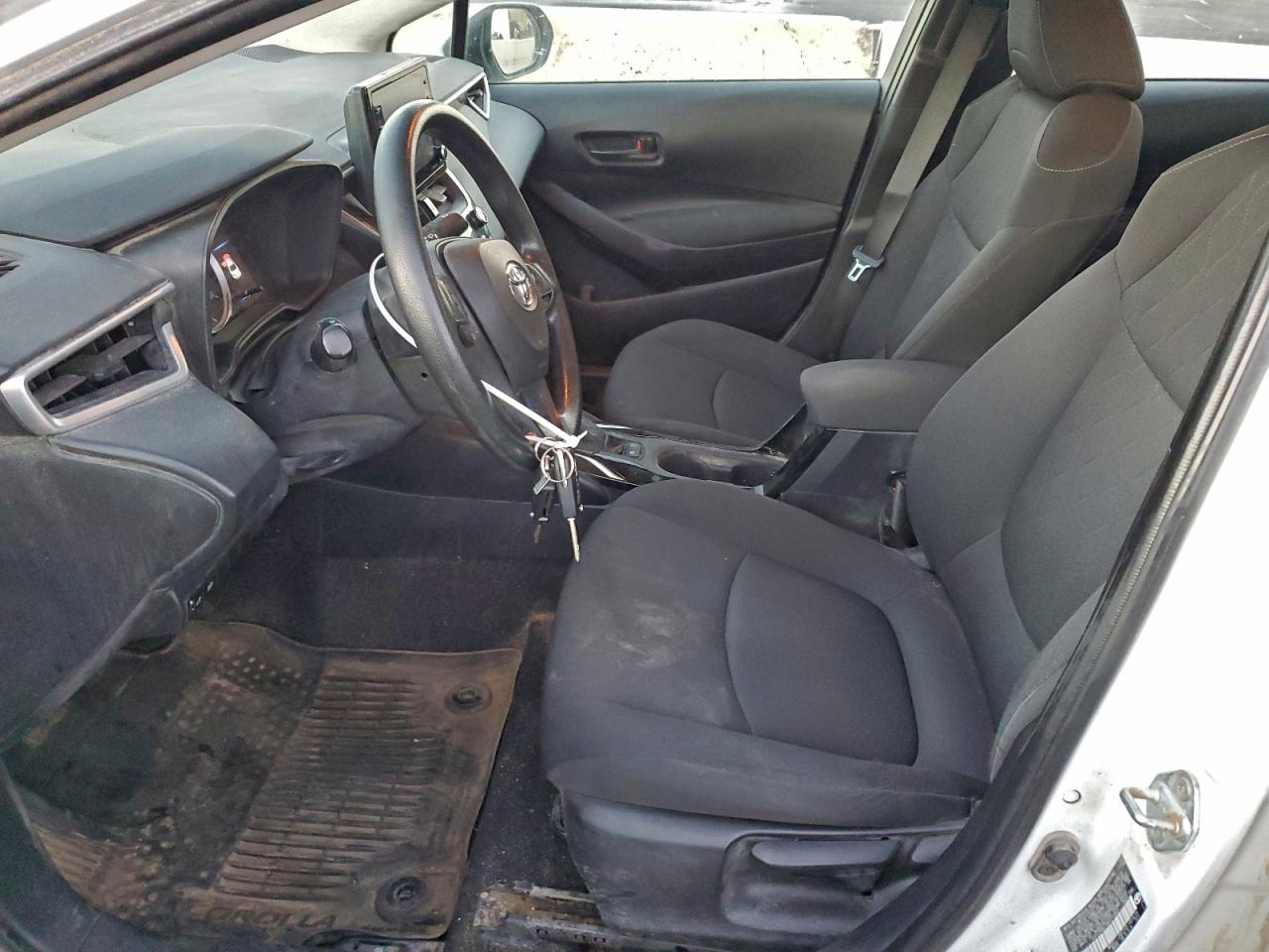 Toyota Corolla Le Image 8